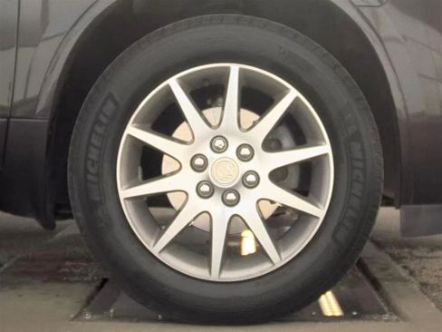 Used 2014 Buick Enclave Leather FWD image 10