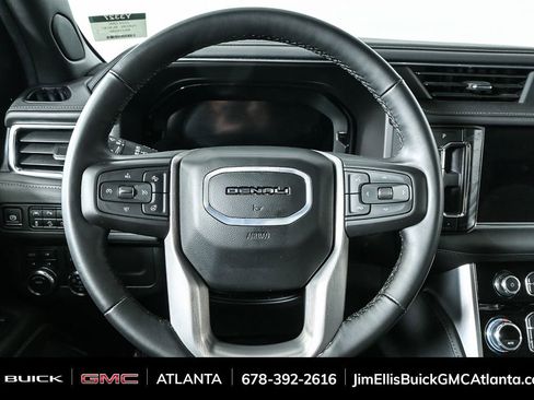 Used 2024 GMC Yukon XL Denali image 11
