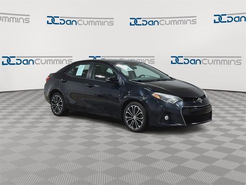 Used 2015 Toyota Corolla S image 3