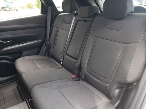 Used 2025 Hyundai Tucson SE FWD image 13