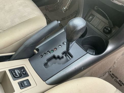 Used 2011 Toyota RAV4 2WD image 17