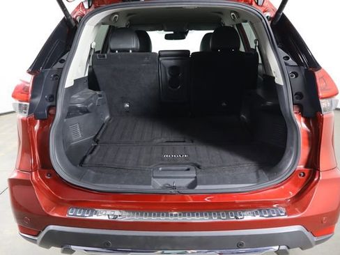 Used 2020 Nissan Rogue SL FWD image 18