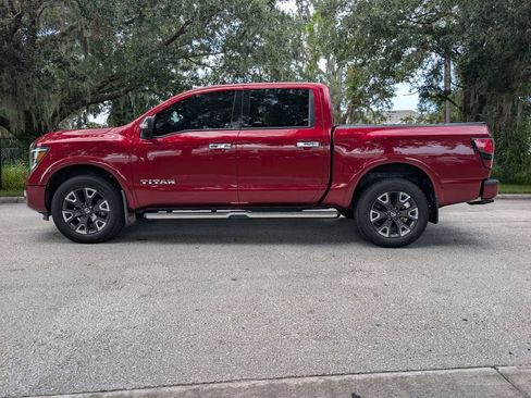Used 2022 Nissan Titan Platinum Reserve w/ Moonroof Package AWD/4WD image 5
