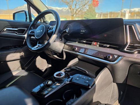 Certified 2023 Kia Sportage SX Prestige image 19