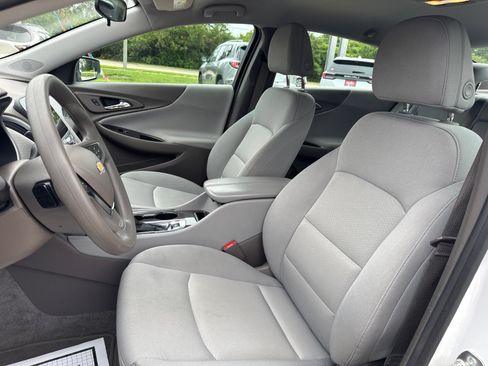 Used 2024 Chevrolet Malibu LT FWD image 11