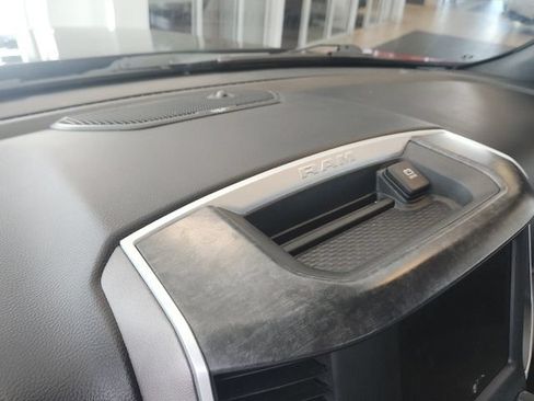 Used 2022 RAM 1500 Big Horn AWD/4WD image 33