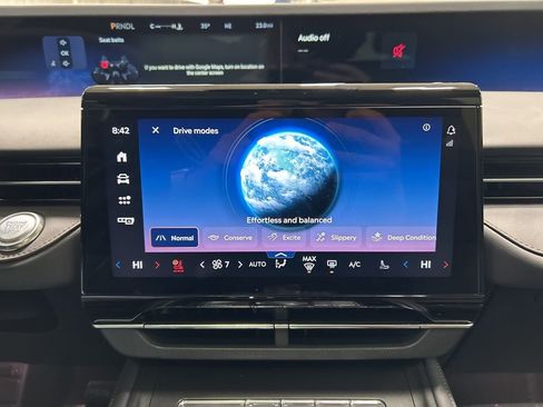 New 2026 Lincoln Nautilus Reserve w/ Jet Appearance Package AWD/4WD image 23