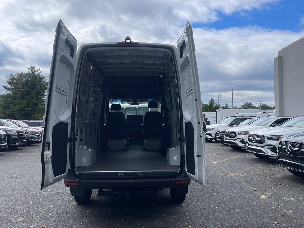 New 2025 Mercedes-Benz Sprinter 2500 image 4