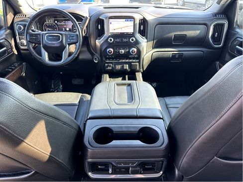 Used 2019 GMC Sierra 1500 Denali w/ Denali Ultimate Package AWD/4WD image 13