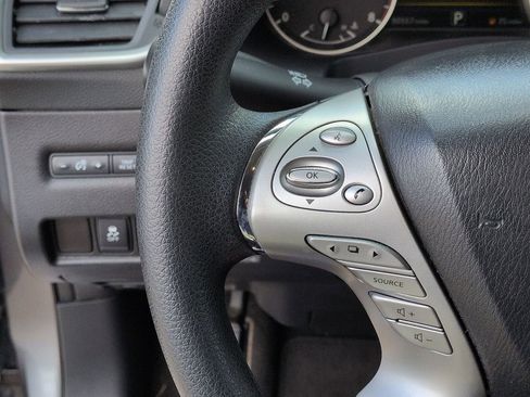 Used 2016 Nissan Murano S w/ Navigation Package FWD image 12