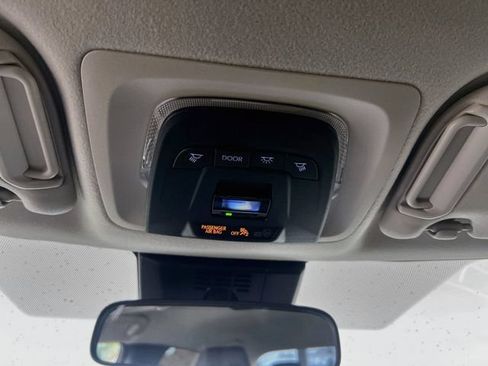 Used 2025 Toyota Corolla LE FWD image 20
