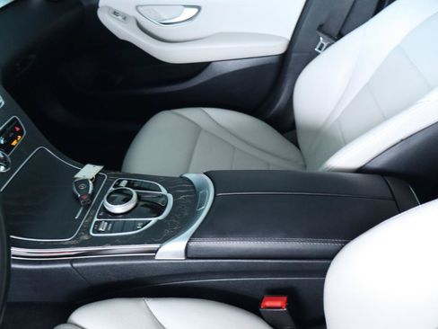 Used 2017 Mercedes-Benz C 300 4MATIC Sedan w/ Premium 1 Package image 16