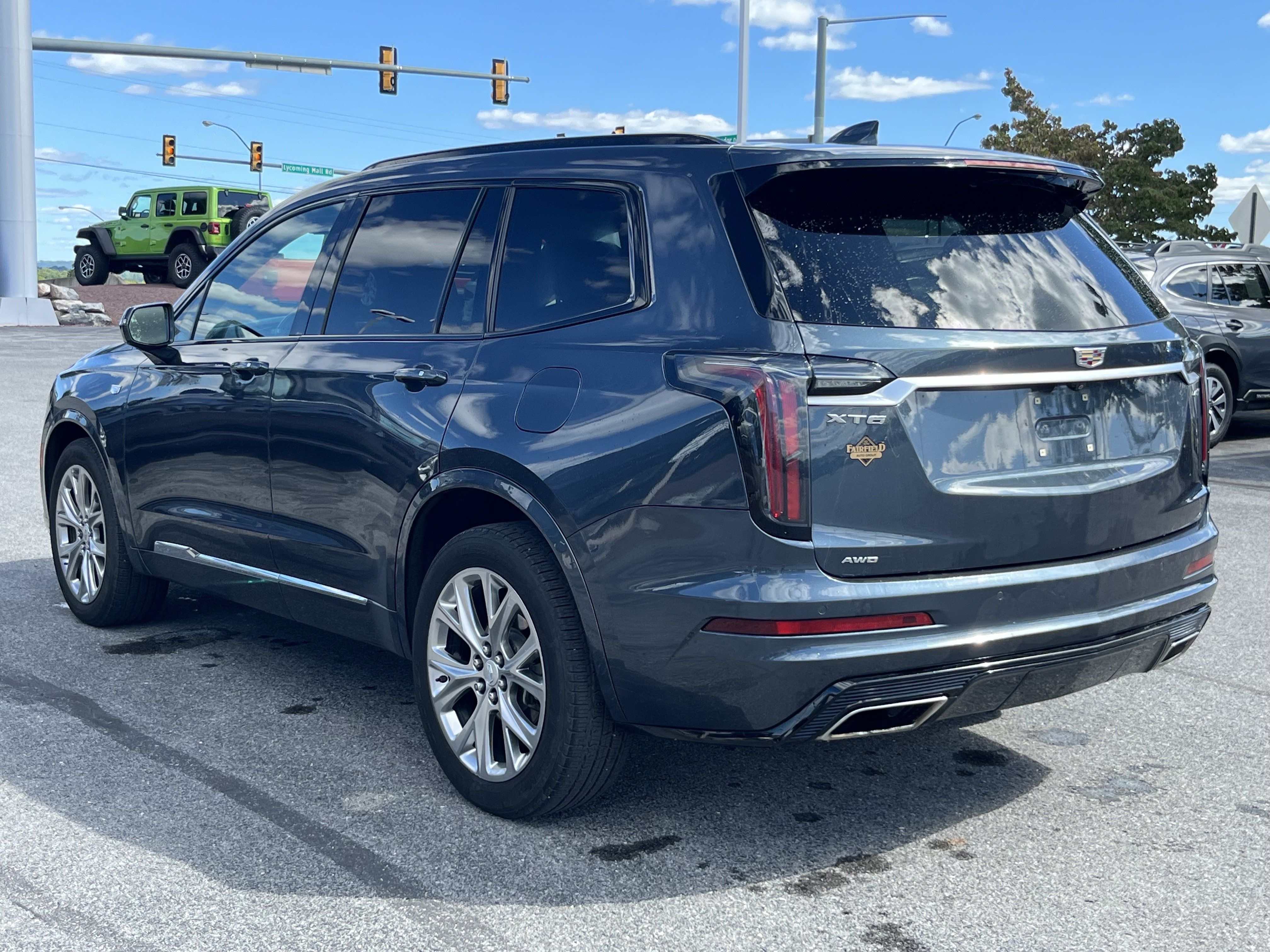 Used 2020 Cadillac XT6 Sport w/ LPO, Floor Liner Package AWD/4WD image 9
