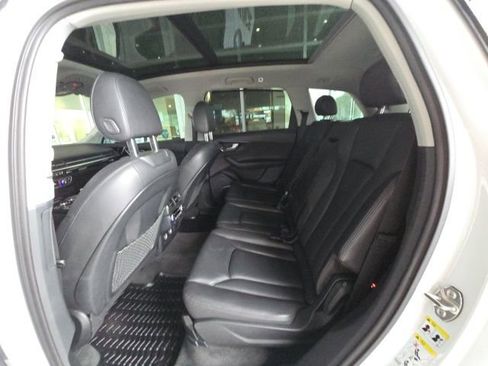 Used 2019 Audi Q7 3.0T Prestige image 14