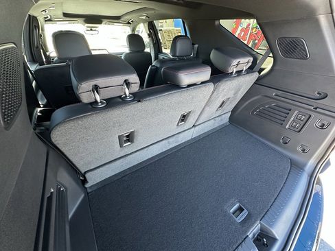 New 2026 Chevrolet Traverse RS image 22