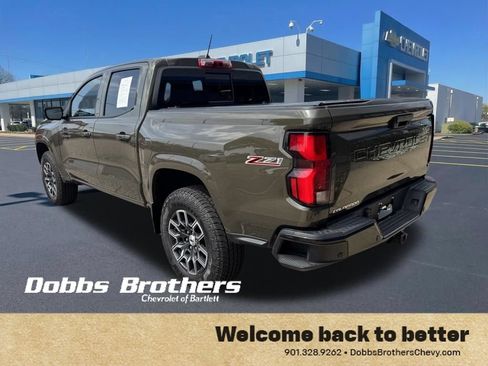 Used 2023 Chevrolet Colorado Z71 w/ Z71 Convenience Package 2 AWD/4WD image 6