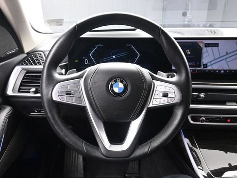 Used 2024 BMW X7 xDrive40i w/ Premium Package AWD/4WD image 32
