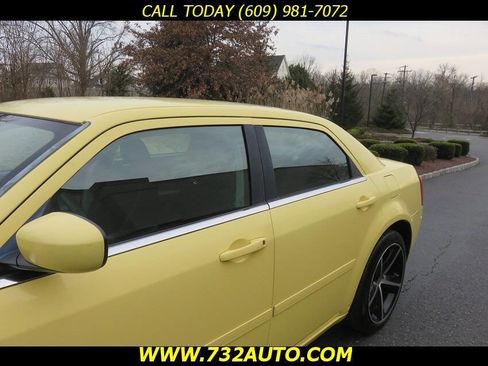 Used 2006 Chrysler 300 Base 4dr Sedan image 29