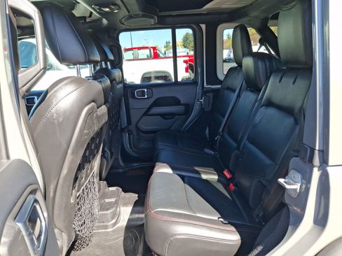 Used 2018 Jeep Wrangler Unlimited Rubicon image 20