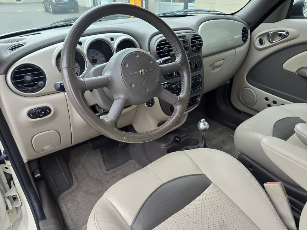 Used 2005 Chrysler PT Cruiser GT FWD image 82