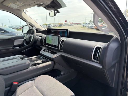 Certified 2025 Ford Expedition Max Active AWD/4WD image 24