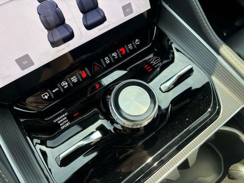 New 2026 Jeep Grand Wagoneer Summit AWD/4WD image 27