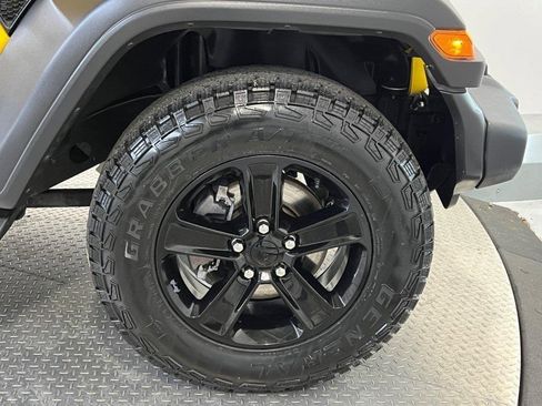 Used 2021 Jeep Wrangler Unlimited Sport image 11