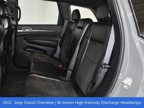 Used 2022 Jeep Grand Cherokee Laredo X image 30