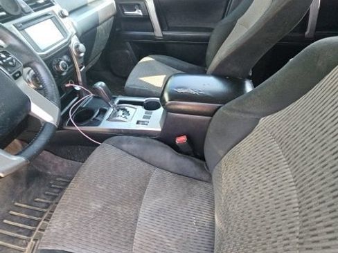 Used 2014 Toyota 4Runner SR5 RWD image 9