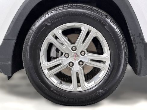 Used 2024 GMC Terrain SLE FWD image 11