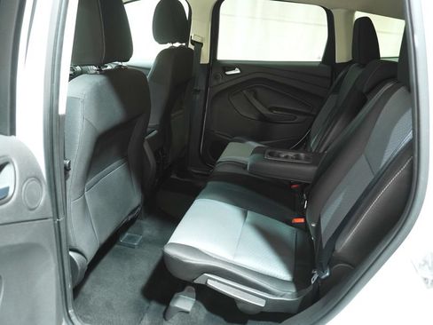 Used 2017 Ford Escape SE w/ Equipment Group 201A AWD/4WD image 13
