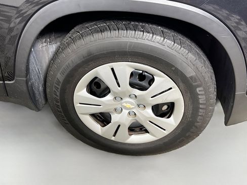 Used 2016 Chevrolet Trax LS image 14