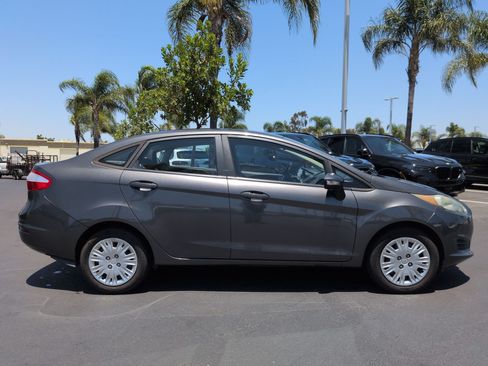 Used 2016 Ford Fiesta SE FWD image 11