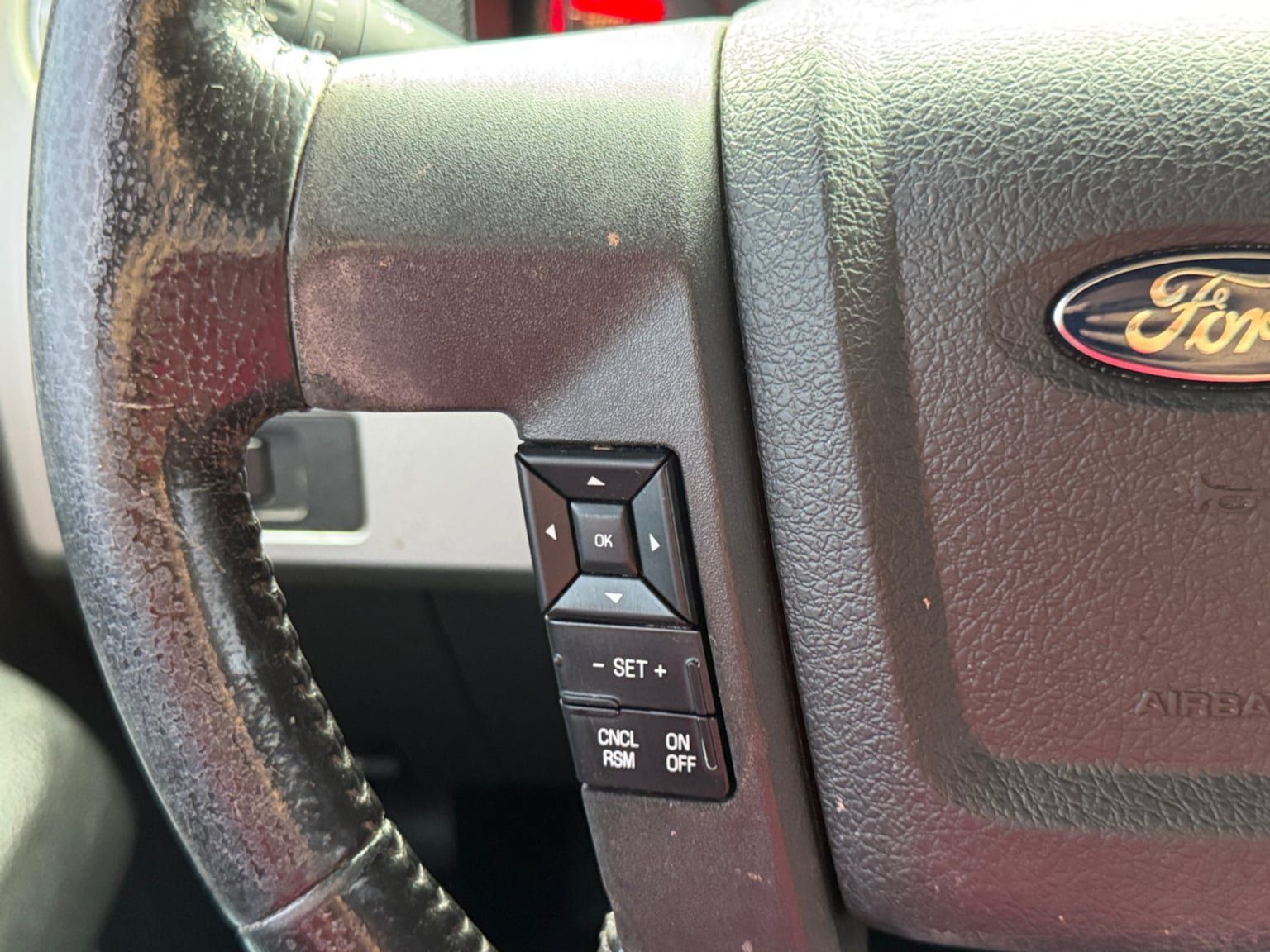 Used 2014 Ford F150 FX4 w/ Equipment Group 402A Luxury AWD/4WD image 22