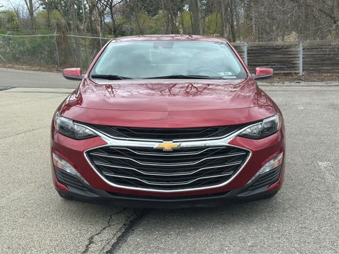 Used 2023 Chevrolet Malibu LT image 2
