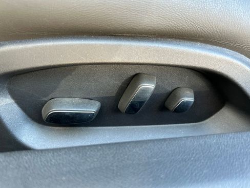 Used 2016 Chevrolet Corvette Z06 w/ 3LZ Preferred Equipment Group image 17