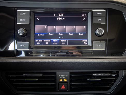 Used 2024 Volkswagen Jetta SE w/ Panoramic Sunroof Package FWD image 41