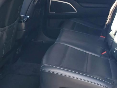 Used 2020 Kia Telluride S w/ S 8 Passenger Seating Package image 9