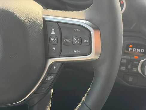 Used 2025 RAM 1500 Big Horn AWD/4WD image 24