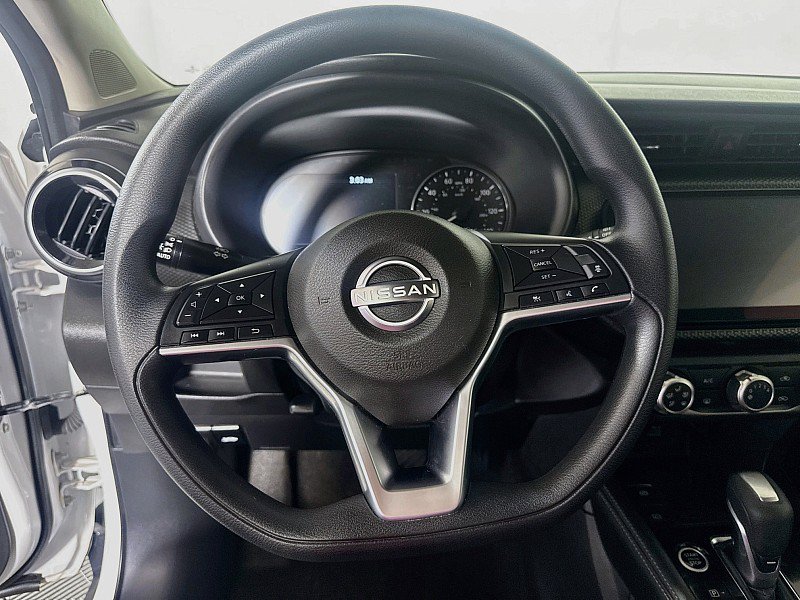 Used 2023 Nissan Kicks SV FWD image 12