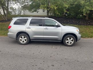 Used 2015 Toyota Sequoia SR5 video 2