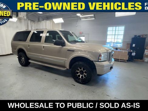 Used 2005 Ford Excursion Limited AWD/4WD image 2
