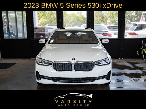 Used 2023 BMW 530i xDrive w/ Convenience Package AWD/4WD image 2