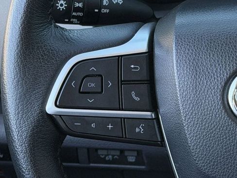 Certified 2023 Toyota Sienna XLE w/ XLE Plus Package image 14