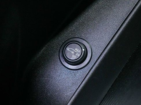 Used 2019 Chevrolet Equinox LT FWD image 20