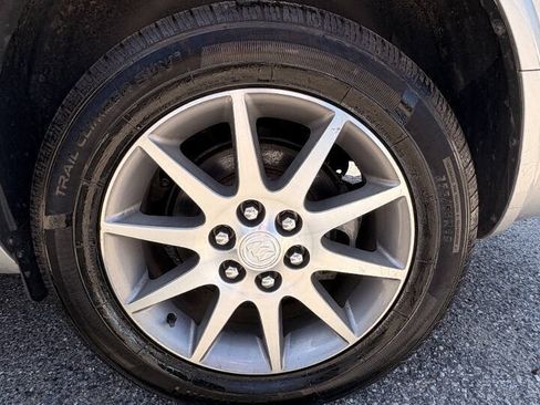 Used 2017 Buick Enclave Leather FWD image 39