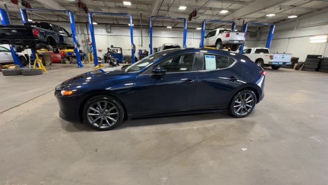 Used 2023 MAZDA MAZDA3 s FWD image 6
