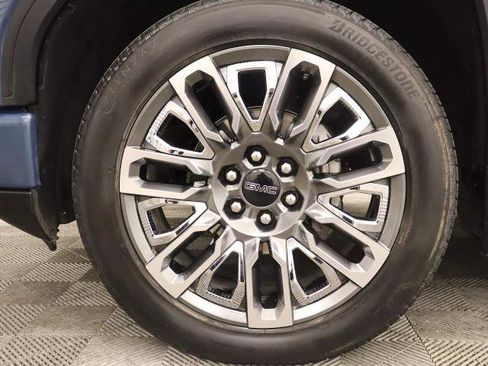 Used 2024 GMC Sierra 1500 Denali Ultimate AWD/4WD image 13