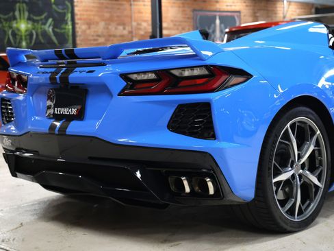 Used 2021 Chevrolet Corvette Stingray Convertible w/ Z51 Performance Package image 35