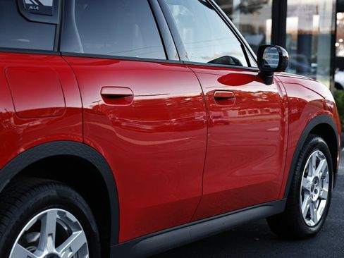 Used 2025 MINI Cooper Countryman S w/ Comfort Package Max image 8